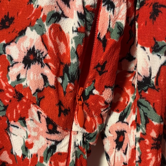 RIXO Katie Dress in Floral Print - Picture 9 of 10